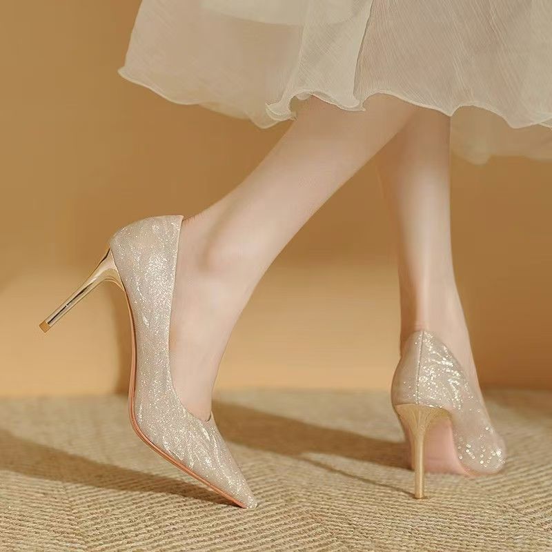 2024 Wedding Shoes French Style High Heels for s Sexy Thin Heels Bridal Shoes Bridesmaid Pointed Toe Sequin Single Shoes Silvery