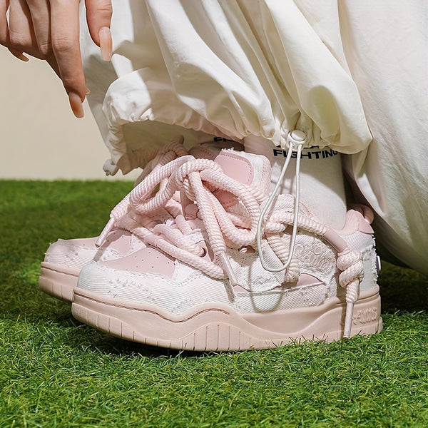 Unisex Cartoon Pattern Skateboarding Shoes, Low Top Lace-Up Sneakers, with Synthetic Upper, Fabric Inner