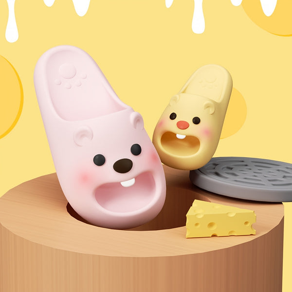 Graceful Little Beaver Cartoon Slippers, Indoor\u002FOutdoor Spring and Summer, Cool, Fashionable, Simple