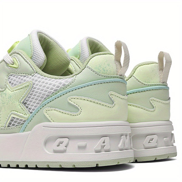 Q-AND Retro Skate Sneakers - Low-Top Lace-Up Casual Shoes with Thick Rubber Sole